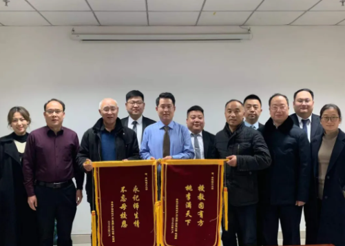 安徽萬碩科技產(chǎn)業(yè)（集團(tuán)）有限公司董事長祝云輝與安徽理工大學(xué)洽談校企合作