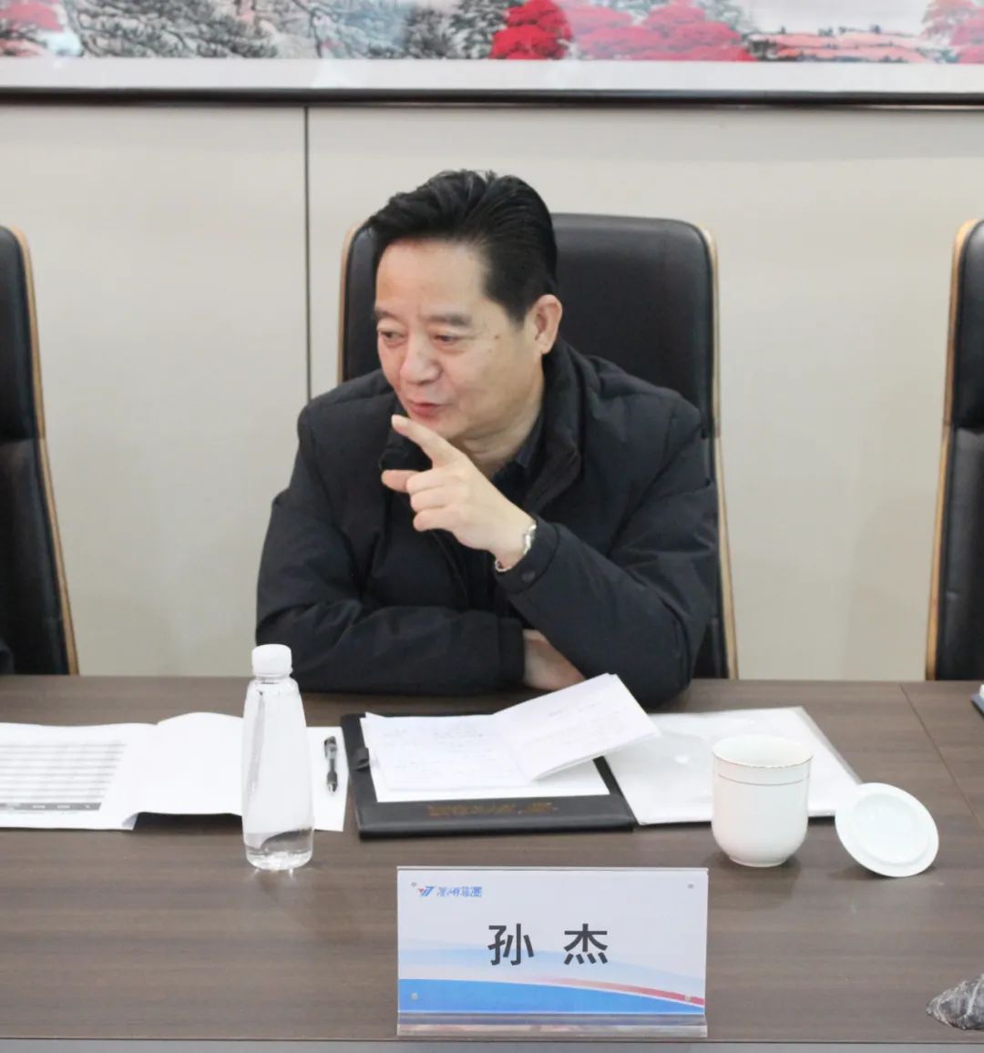 安徽省市場(chǎng)監(jiān)督管理局領(lǐng)導(dǎo)一行蒞臨安徽萬碩科技產(chǎn)業(yè)(集團(tuán))有限公司調(diào)研指導(dǎo)知識(shí)產(chǎn)權(quán)公共服務(wù)工作 安徽省市場(chǎng)監(jiān)督管理局領(lǐng)導(dǎo)一行蒞臨安徽萬碩科技產(chǎn)業(yè)(集團(tuán))有限公司調(diào)研指導(dǎo)知識(shí)產(chǎn)權(quán)公共服務(wù)工作